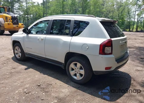2014 Jeep Compass Sport из США, поврежденный, VIN 1C4NJCBA1ED777250